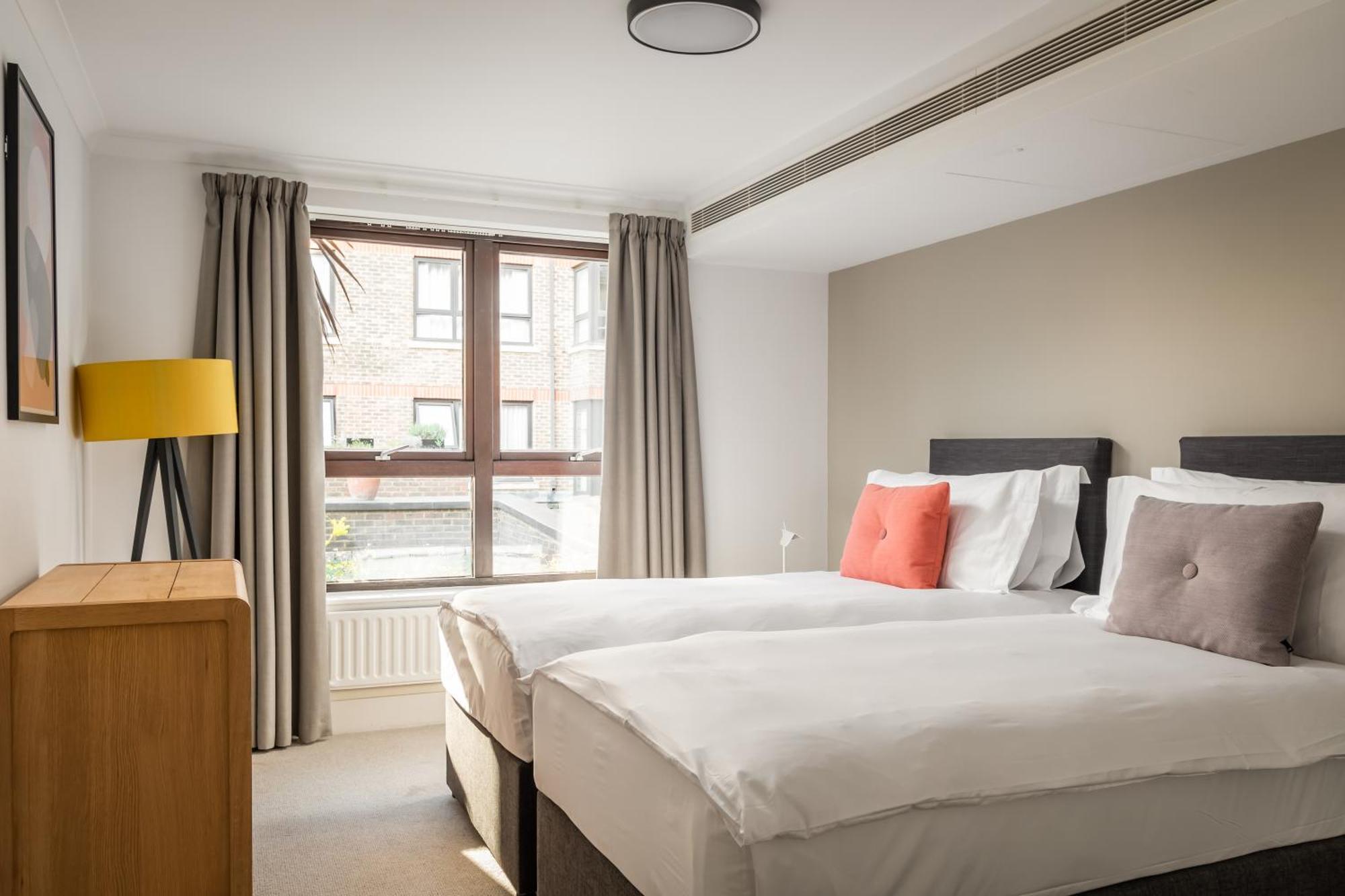 Monarch House - Serviced Apartments - Kensington ロンドン エクステリア 写真